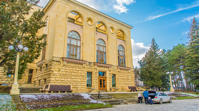 Фасад корпуса №3 санатория Орджоникидзе. Кисловодск 